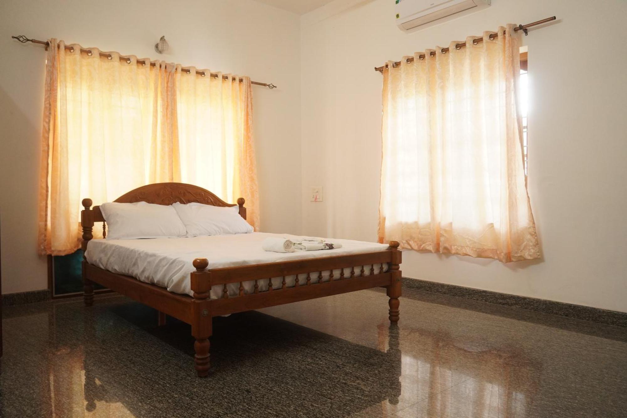 Joby Homestay Kadamakudy Kochi Bagian luar foto