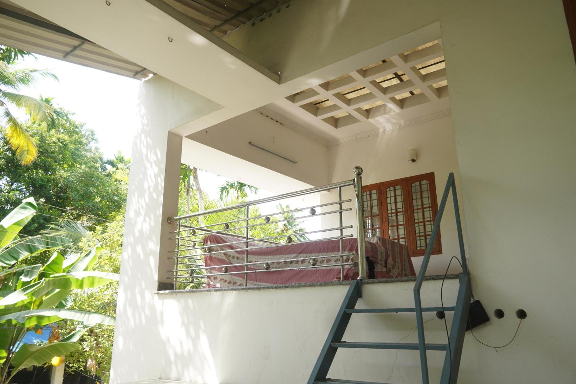 Joby Homestay Kadamakudy Kochi Bagian luar foto