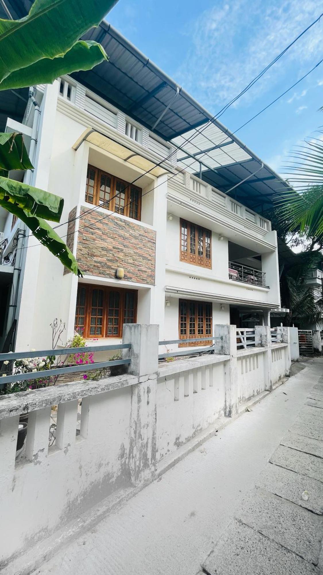 Joby Homestay Kadamakudy Kochi Bagian luar foto